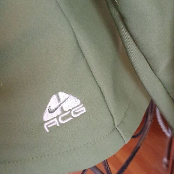 Nike ACG  - Picture 5 of 9